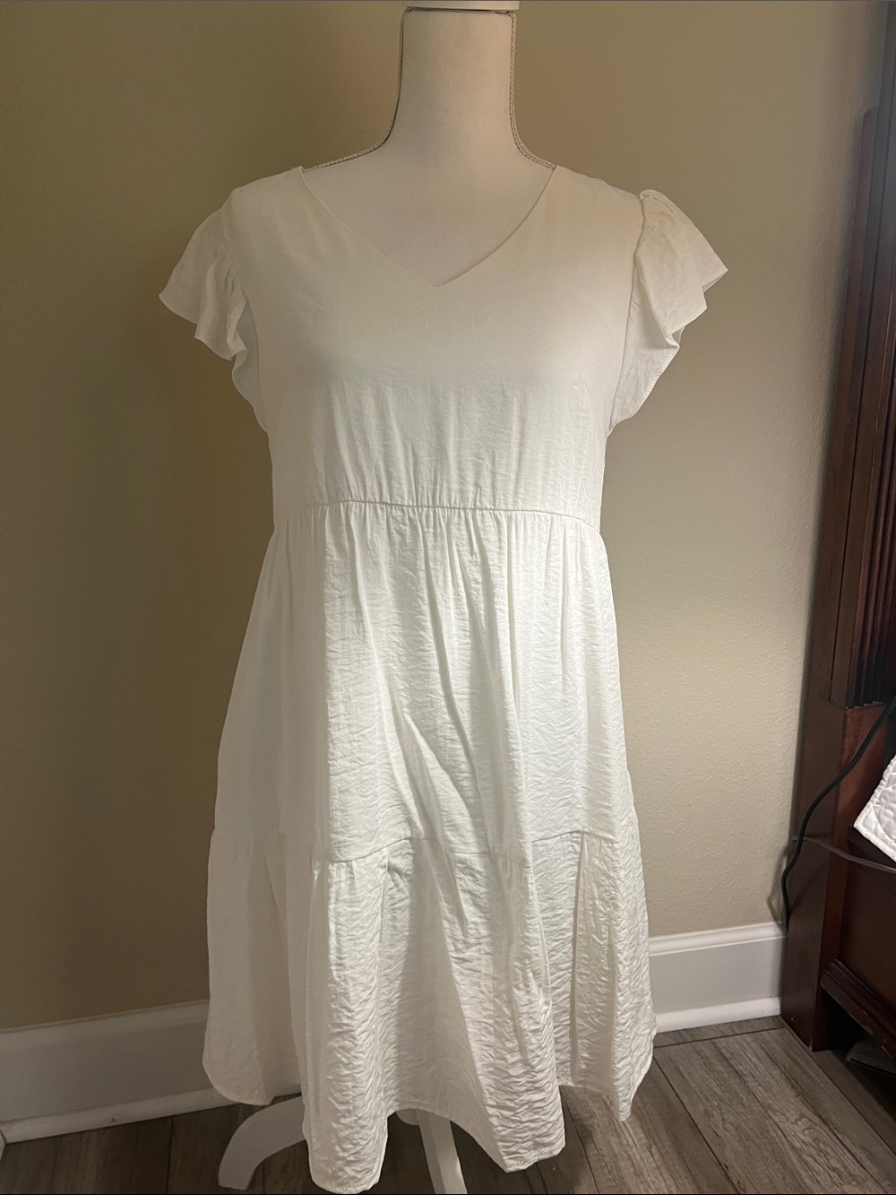 Women's White V-Neck Midi Dress with Flutter Sleeves